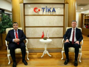 Nevü Rektörü Aktekin Ti̇ka Başkanı Serkan Kayalar’ı Ziyaret Etti