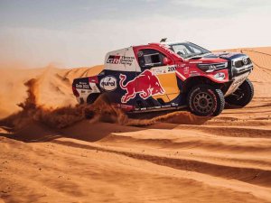 Dakar Rallisinin Lk G N Nde Red Bull Sporcular Zirvede