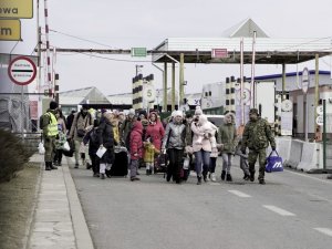 Polonya’da Tren İstasyonu Mülteci Merkezine Dönüştürüldü
