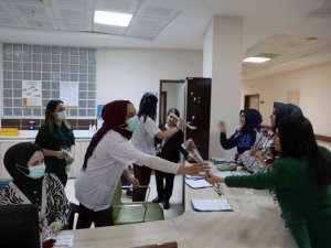 Bingöl Belediyesi Kadın Sağlık Çalışanlarının Günlerini Kutladı