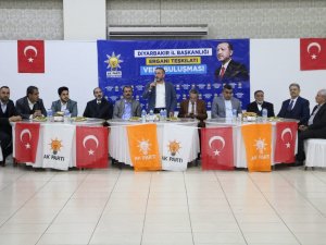 Ak Parti Diyarbakır Teşkilatı, Partililerle Bir Araya Gelmeye Devam Ediyor