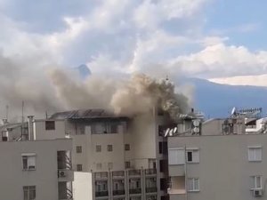 Otel Bacasında Çıkan Yangın Korkuttu