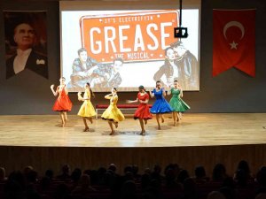 Uluslararası Dünya Dans Günü Öğrencilerle Birlikte Kutlandı