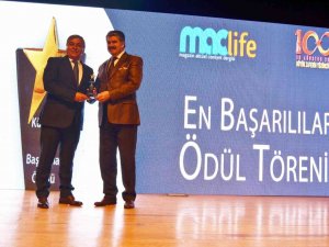 Başkan Arif Teke’ye “Yılın En Başarılı Belediye Başkanı” Ödülü