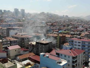 Yangında Can Pazarı: Uyuyakalan Çocuk Son Anda Kurtarıldı