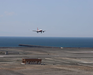 Erdoğan ve Aliyev'i taşıyan uçaklar Rize-Artvin Havalimanı'na indi