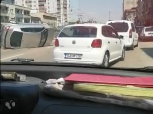 Bursa’da Otomobil Düz Yolda Takla Attı