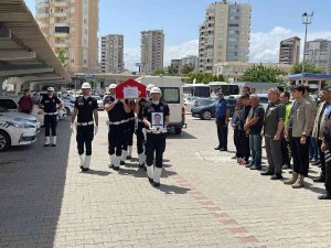 Mersin’de Trafik Kazasında Ölen Polis Memuru İçin Tören Düzenlendi