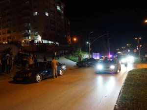 Kastamonu’da Kavşakta İki Otomobil Çarpıştı: 3 Yaralı