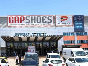 Ayakkabı Ve Terlik Sektöründe Yeni Ürün Ve Modeller Gaziantep’te Sergilendi