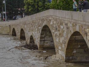 Sağanak Yağış Taşköprü’de Irmak Ve Derelerin Su Seviyesini Yükseltti