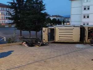 Kastamonu’da İki Otomobil Çarpıştı: 1 Yaralı