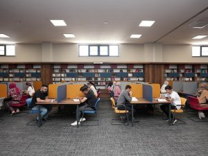 Gençlik Kütüphaneleri Öğrencilerinden Lgs’de Önemli Başarı