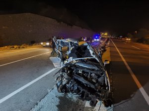 Gurbetçinin Otomobili Traktörle Çarpıştı: 1 Ölü, 7 Yaralı