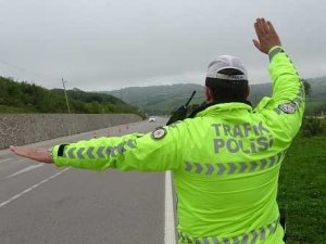 Sinop’ta Trafik Raporu: 3 Bin 57 Sürücüye Ceza