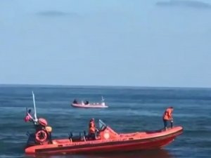 Kocaeli’de Denize Giren Gençlerden Biri Hayatını Kaybetti, Kayıp Diğer Kişi Aranıyor
