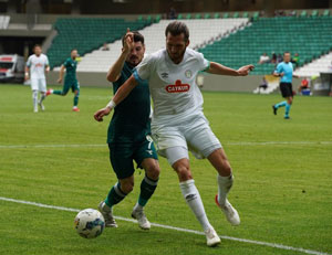 Çaykur Rizespor, Hazırlık Maçında Giresunspor'u 2-1 Mağlup Etti