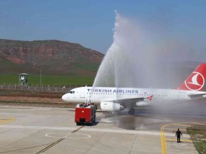 Siirt Havalimanı’nda 1 Ayda 5 Bin 985 Yolcuya Hizmet Verildi