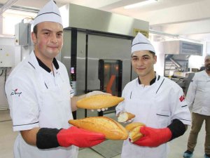 Bakanlık 15 Okulda Planlıyordu, Amasya’da Ekmek Üretimi Başladı