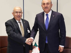 Dışişleri Bakanı Çavuşoğlu, Cezayir Dışişleri Bakanı Ramtane Lamamra İle Görüştü