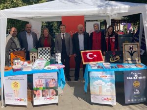Atatürk Üniversitesi Öğrencilerine Sosyal Hizmet Farkındalığı Standı