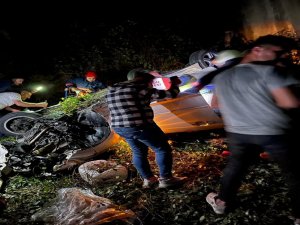 Rize'ye Tatile Gelen Aile Dönüş Yolunda Kaza Etti 3 Ölü, 1 Ağır Yaralı