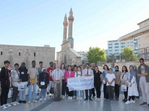 Yabancı Uyruklu Öğrencilere Sivas’ın Tarihi Tanıtıldı