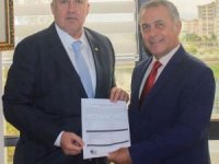 Başkan Yılmaz Mazbatasını Aldı