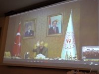 Bakan Kasapoğlu, Kütahyalı Gençlerle Canlı Bağlantıyla Bir Araya Geldi