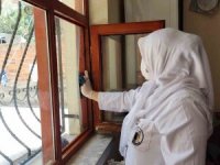 Çorum Belediyesi Yaşlı Vatandaşların Evlerini Temizliyor