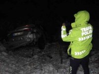 Uçurumdan Yuvarlanan Otomobil Hurdaya Döndü: 6 Yaralı