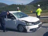 İ̇zmir’de Feci Kaza: Araçtan İnerken Otomobilin Çarptığı Adam Hayatını Kaybetti