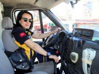 Rize'de Ambulans Direksiyonuna Kadınlar Geçti