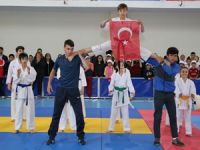 Rize'de 19 Mayıs'a Nefes Kesen Kutlama