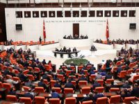 Meclis emekli ikramiyeleri için mesai yapacak