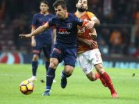 Galatasaray Evinde Yıkıldı