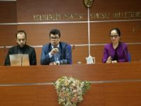 Rize'de Günlük Yolcu, İndi Bindi, Kavşak, Yayalar Sayıldı, Sıra Halk Anketine Geldi