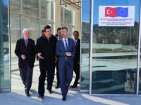 Vali Bektaş 10 Milyon Avroluk Çay Araştırma ve Uygulama Merkezinde İncelemede