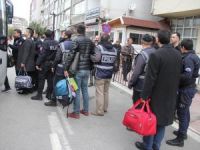 2 Hakim ve Rize'den 1 Savcı FETÖ'den Tutuklandı