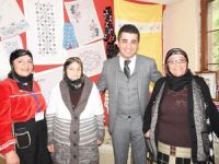Halk Eğitim Kursu’na Katılan İlkay Ve Safiye Nineler İlgi Odağı Oldu