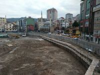 Rize’de Meydan Parkı İnşaatı Yeniden Başladı