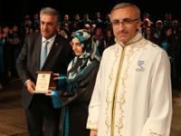 RTEÜ'de Üniversiteliler Yazıcı ile Mezuniyet Coşkusunu Yaşadı