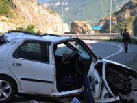Bayram Tatili Yolunda Kaza: 4 Yaralı