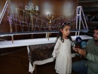 Başkan Topbaş, Hakkarili Yağmur’u Galata Kulesi’nde Ağırladı