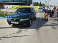 Eşini Ve Kayınbiraderini Vurdu