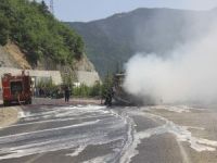Artvin’de Yolcu Midibüsü Alev Aldı