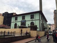 Eski Orta Cami Veda Ediyor