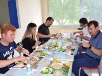Şizofreni Hastaları Yemek Yaparak Şifa Buluyor