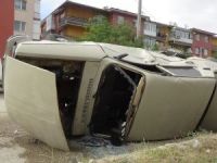 Hurdaya Dönen Araçtan Yaralı Kurtuldu