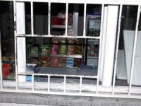 Hırsızlık İçin Girdiği Kantinde Çikolata Yerken Yakalandı